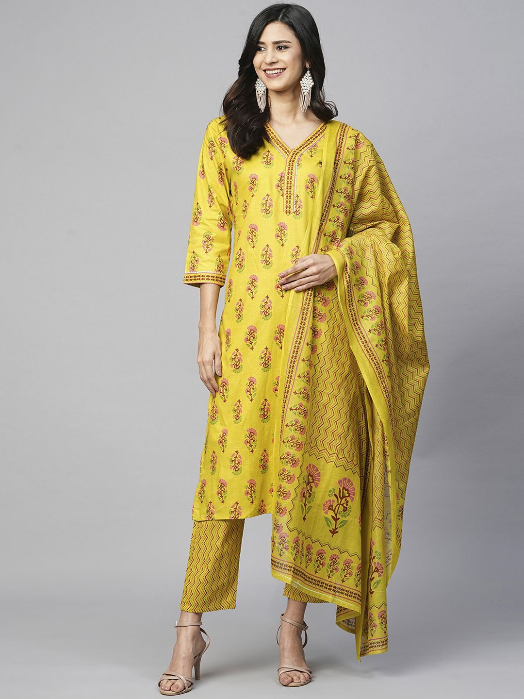 KALINI Floral Printed Pure Cotton Straight Kurta with Trousers & With Dupatta, Yellow
KALINI Floral Printed Pure Cotton Straight Kurta with Trousers & With Dupatta, Yellow
