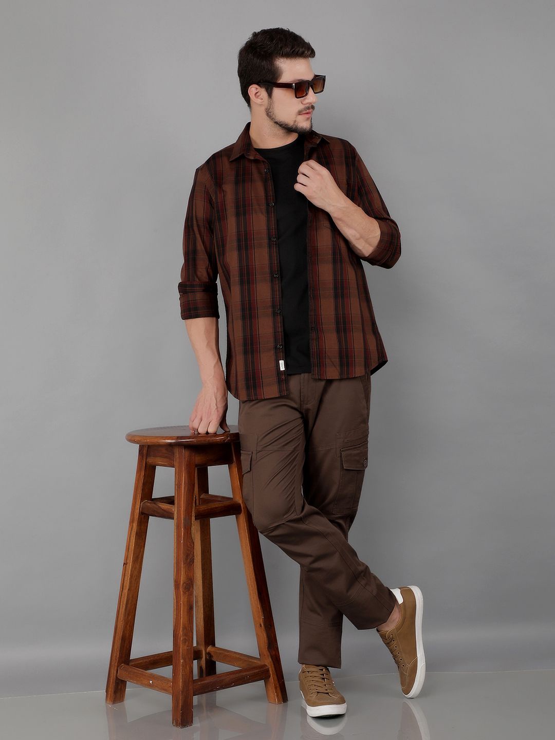 Crimsoune Club Men Classic Slim Fit Tartan Checks Opaque Checked Casual Shirt, Brown
Crimsoune Club Men Classic Slim Fit Tartan Checks Opaque Checked Casual Shirt, Brown