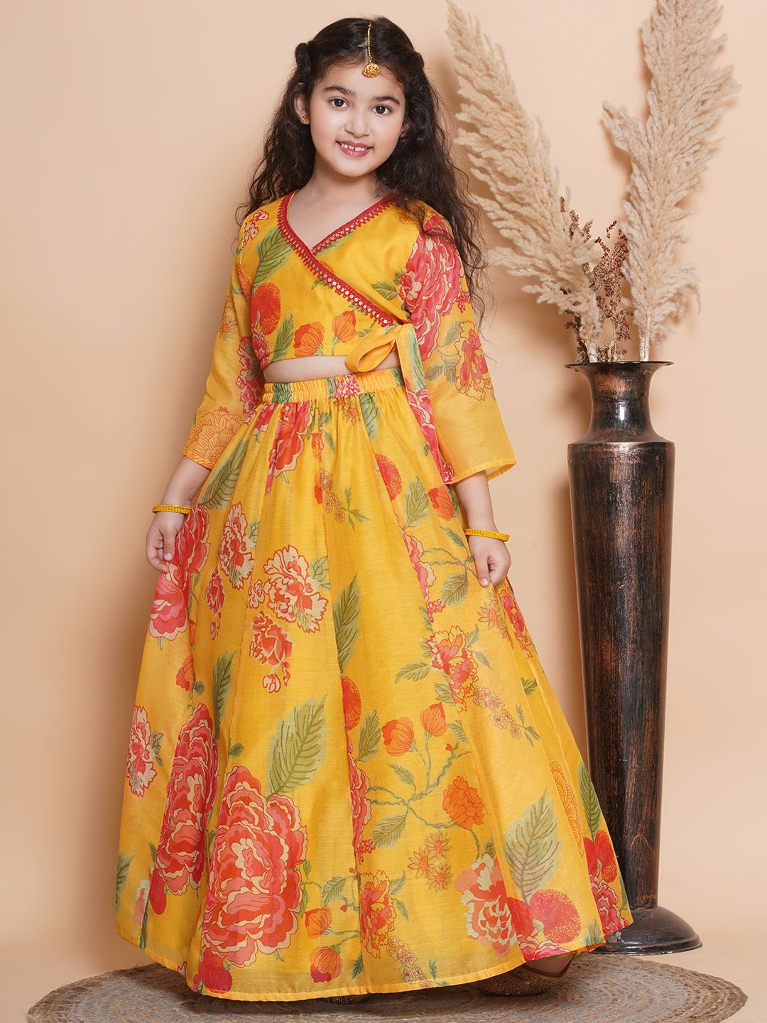 Bitiya by Bhama Girls Printed V-Neck Sequinned Ready to Wear Lehenga & Blouse, Yellow
Bitiya by Bhama Girls Printed V-Neck Sequinned Ready to Wear Lehenga & Blouse, Yellow
