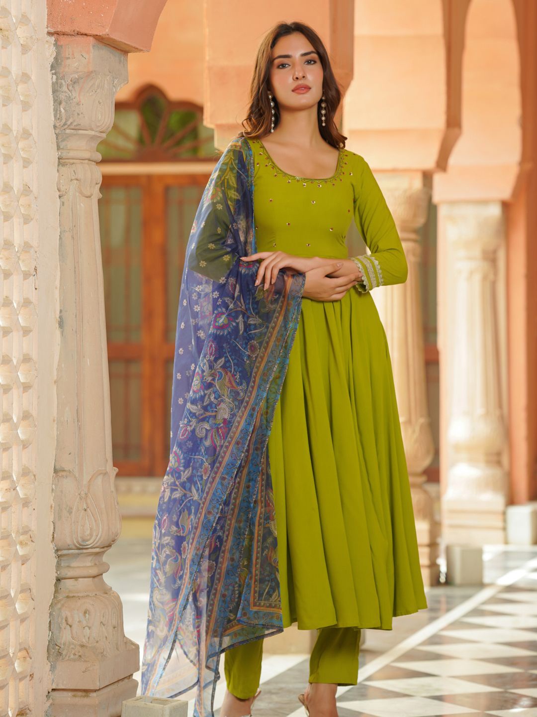 Ambraee Ethnic Motifs Embroidered Regular Beads and Stones Kurta With Trousers & Dupatta, Green
Ambraee Ethnic Motifs Embroidered Regular Beads and Stones Kurta With Trousers & Dupatta, Green