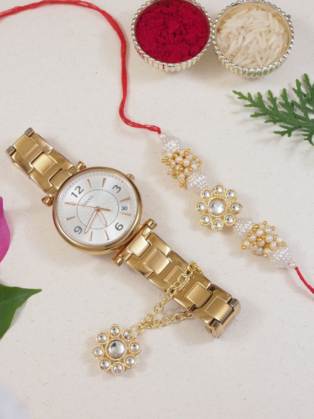 I Jewels Kundan & Pearl-Beaded Bhaiya Bhabhi Rakhi With Watch Accessories Gift Set, White
I Jewels Kundan & Pearl-Beaded Bhaiya Bhabhi Rakhi With Watch Accessories Gift Set, White