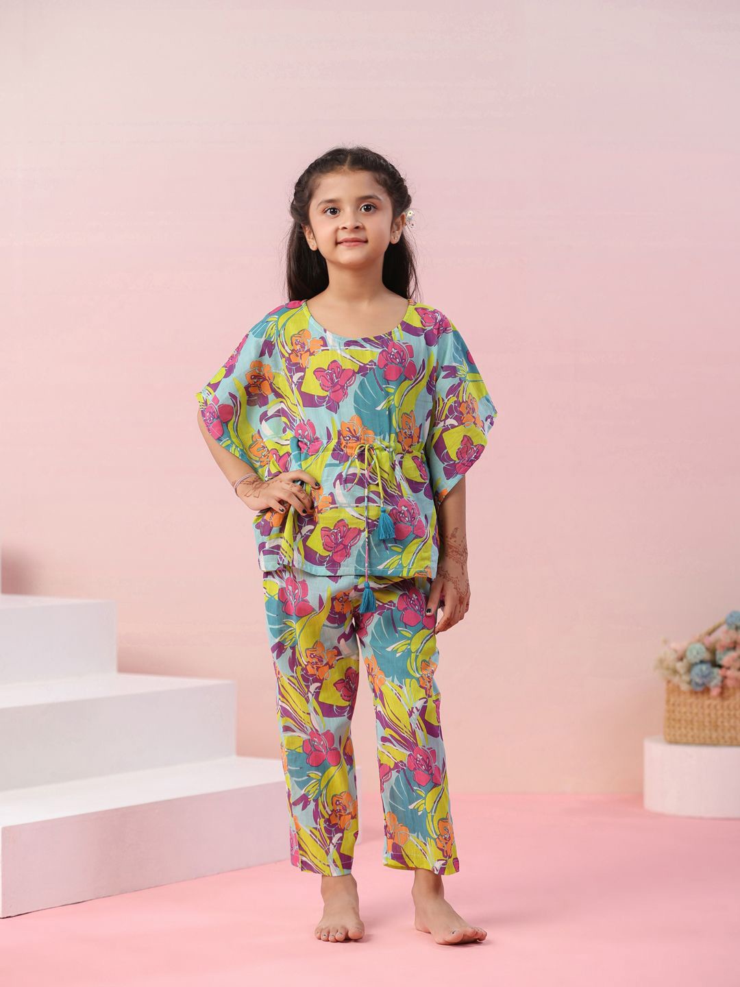 SANSKRUTIHOMES Girls Floral Printed Regular Pure Cotton Night Suits, Turquoise blue
SANSKRUTIHOMES Girls Floral Printed Regular Pure Cotton Night Suits, Turquoise blue