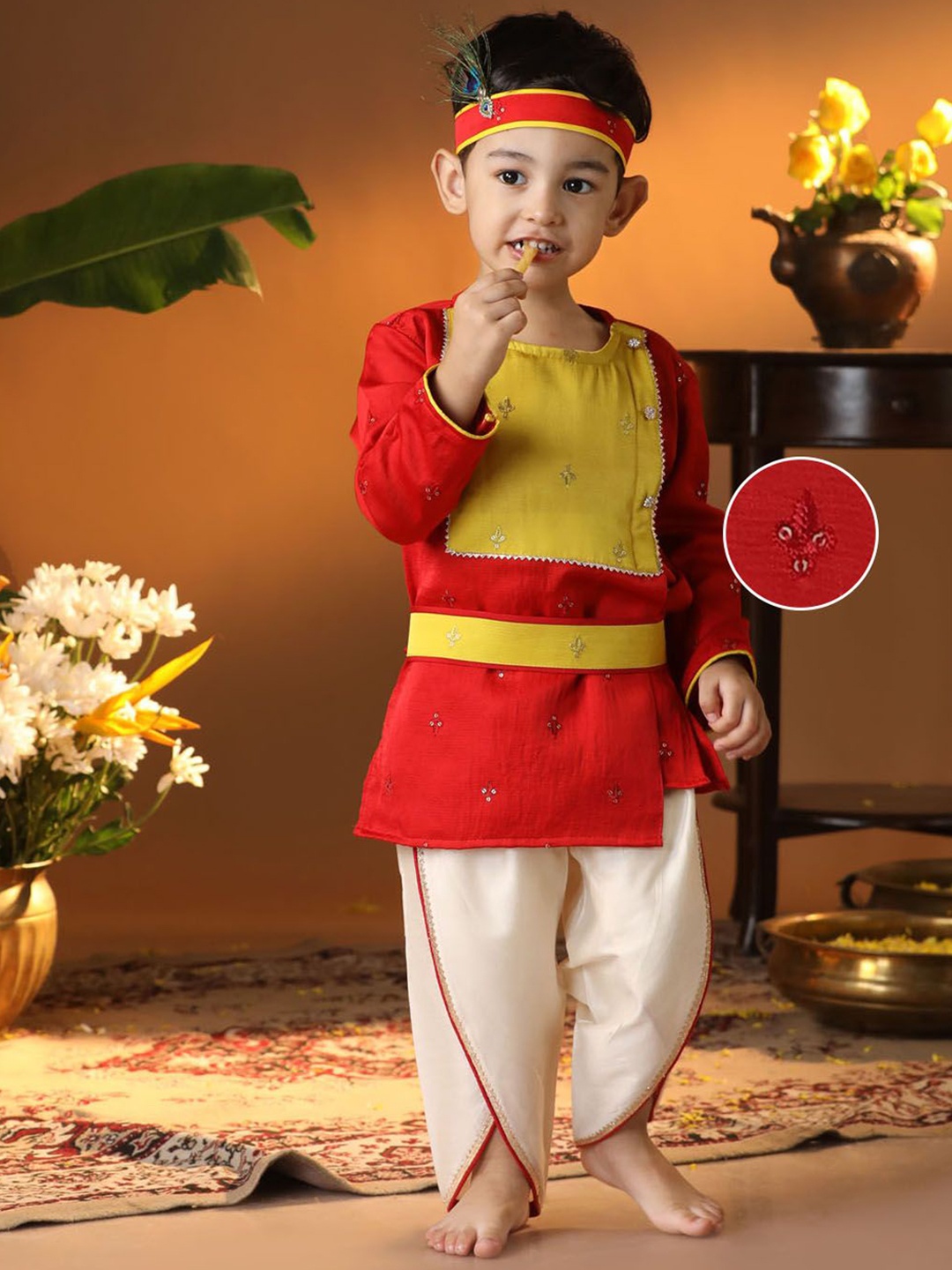 VASTRAMAY Boys Floral Embroidered Regular Sequinned Kurta with Dhoti Pants, Red
VASTRAMAY Boys Floral Embroidered Regular Sequinned Kurta with Dhoti Pants, Red