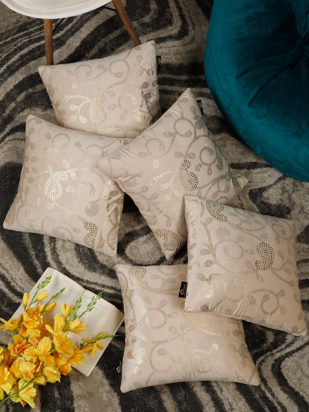 HOSTA HOMES Cream-Coloured & Gold-Toned Set of 5 Embellished Velvet Square Cushion Covers
HOSTA HOMES Cream-Coloured & Gold-Toned Set of 5 Embellished Velvet Square Cushion Covers
