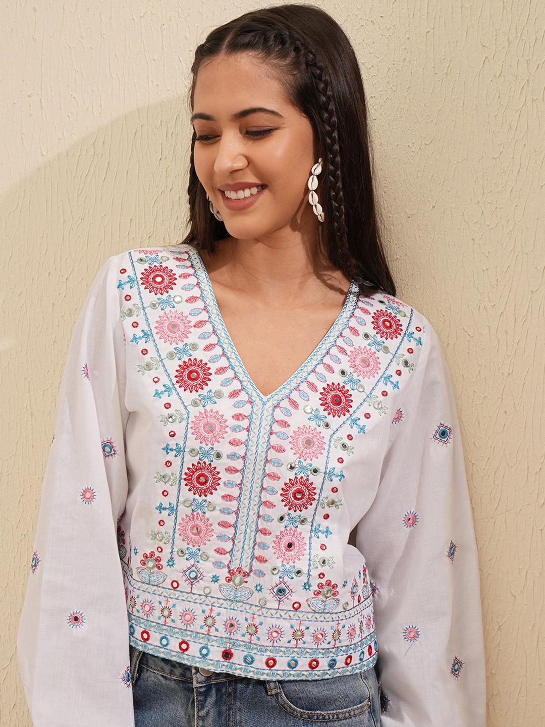 Vishudh Floral Print Top, White
Vishudh Floral Print Top, White