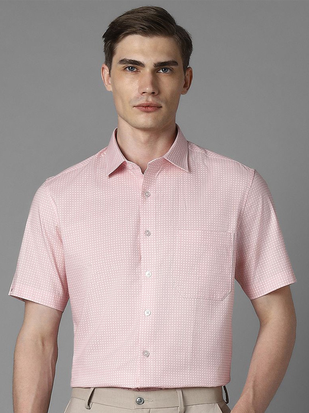 Louis Philippe Men Spread Collar Micro Ditsy Printed Cotton Slim Fit Formal Shirt, Pink
Louis Philippe Men Spread Collar Micro Ditsy Printed Cotton Slim Fit Formal Shirt, Pink