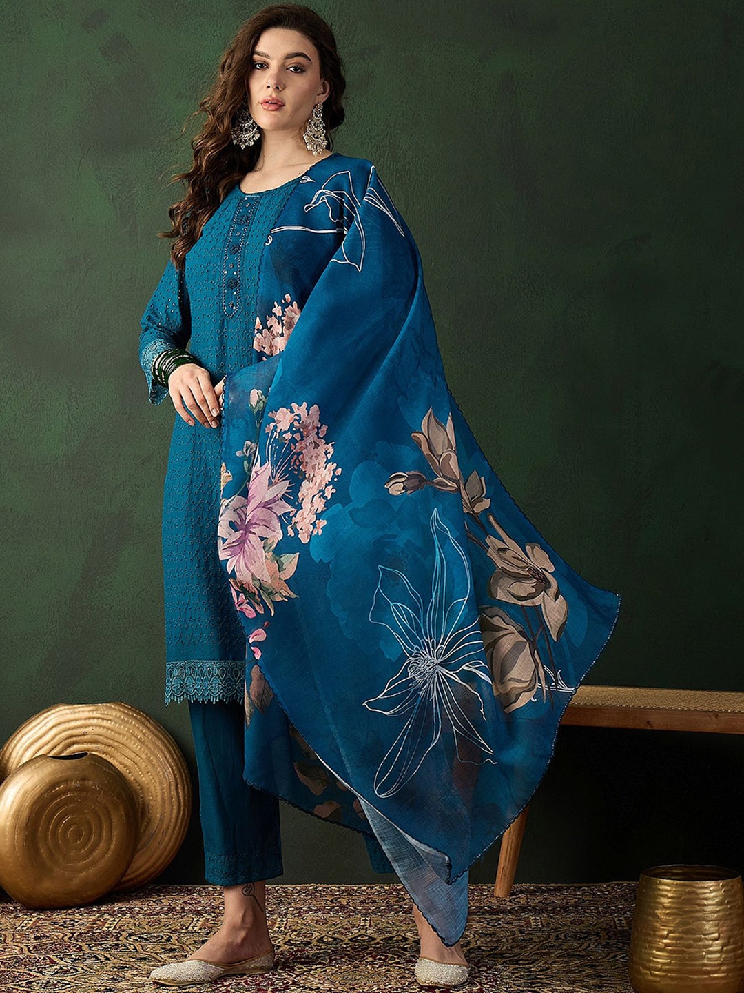 all about you Floral Embroidered Pure Cotton Straight Kurta with Trousers & Dupatta, Blue
all about you Floral Embroidered Pure Cotton Straight Kurta with Trousers & Dupatta, Blue