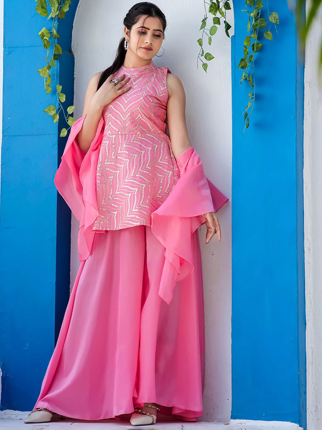 Sashay Boutique Ethnic Motifs Embroidered Regular Sequinned Kurta with Palazzos & Dupatta, Pink
Sashay Boutique Ethnic Motifs Embroidered Regular Sequinned Kurta with Palazzos & Dupatta, Pink