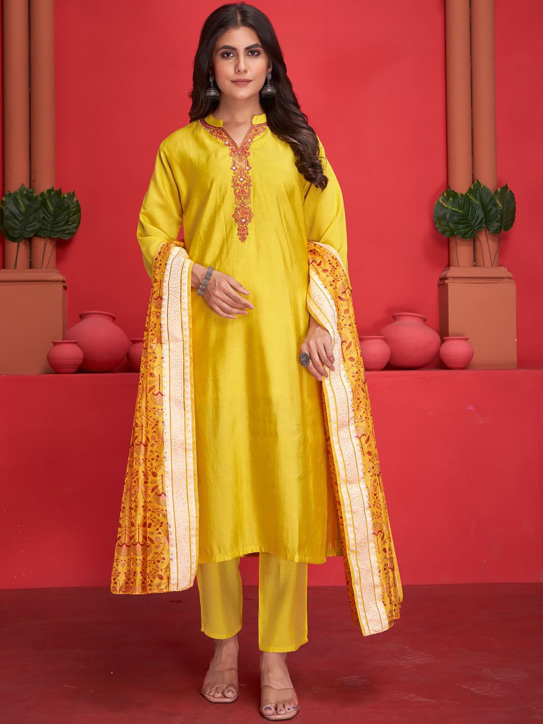 STYLE SAMSARA Ethnic Motifs Yoke Design Thread Work Regular Kurta With Trousers & Dupatta, Yellow 
STYLE SAMSARA Ethnic Motifs Yoke Design Thread Work Regular Kurta With Trousers & Dupatta, Yellow