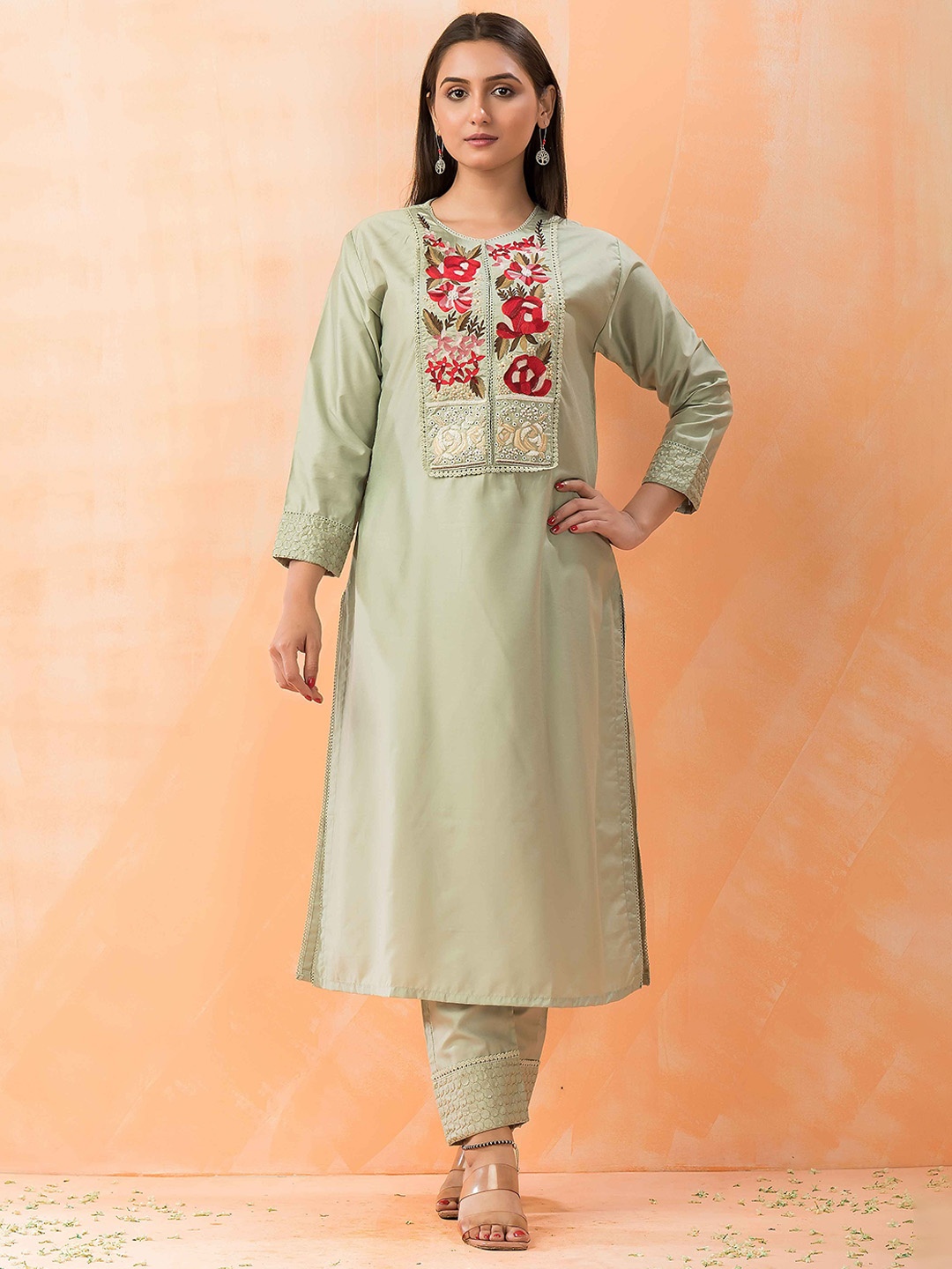 SACRED SUTA Floral Embroidered Round Neck Sequinned Straight Kurta With Trousers, Green
SACRED SUTA Floral Embroidered Round Neck Sequinned Straight Kurta With Trousers, Green
