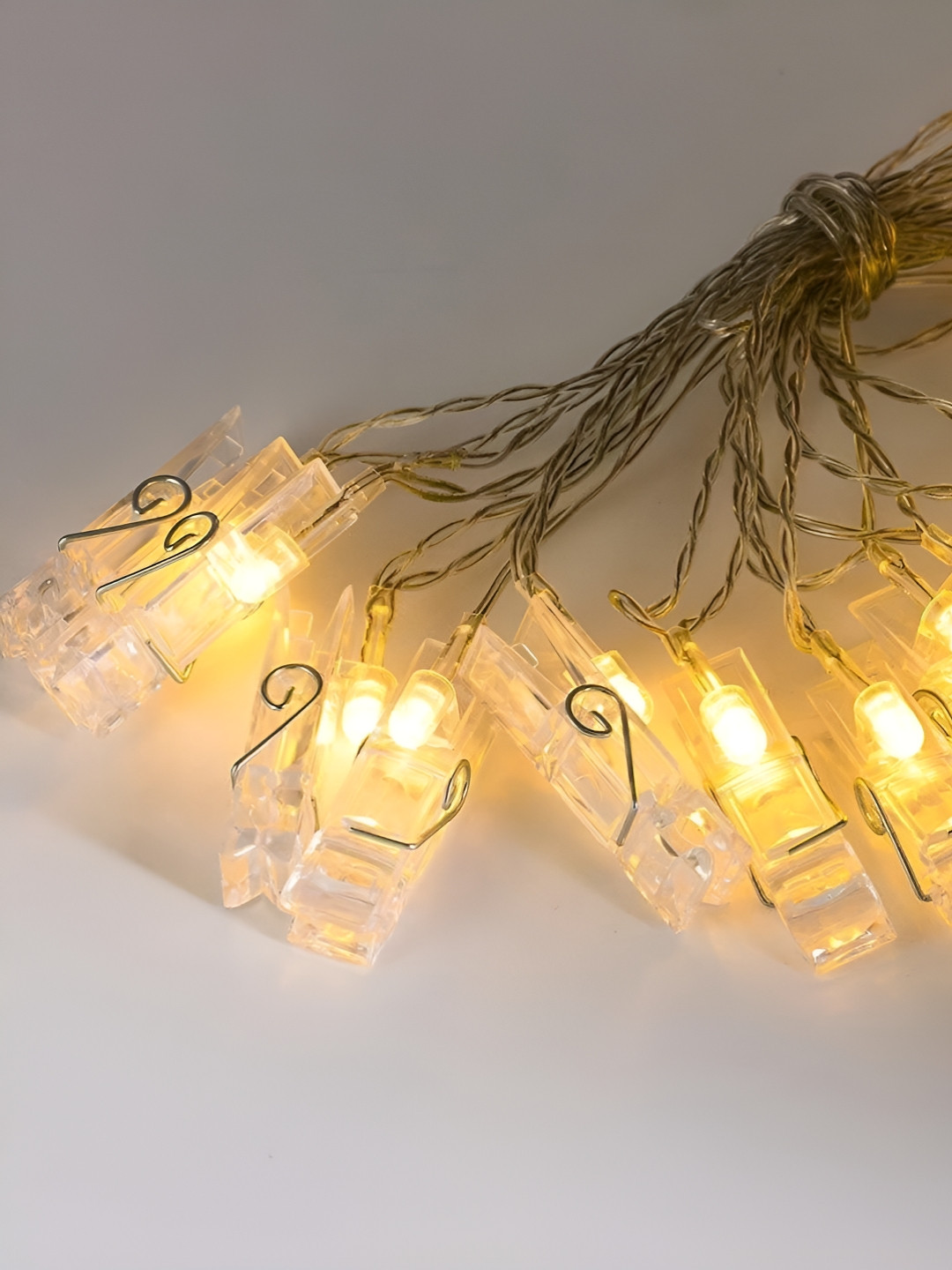 ENORMITY Yellow Photo Clip LED String Lights
ENORMITY Yellow Photo Clip LED String Lights
