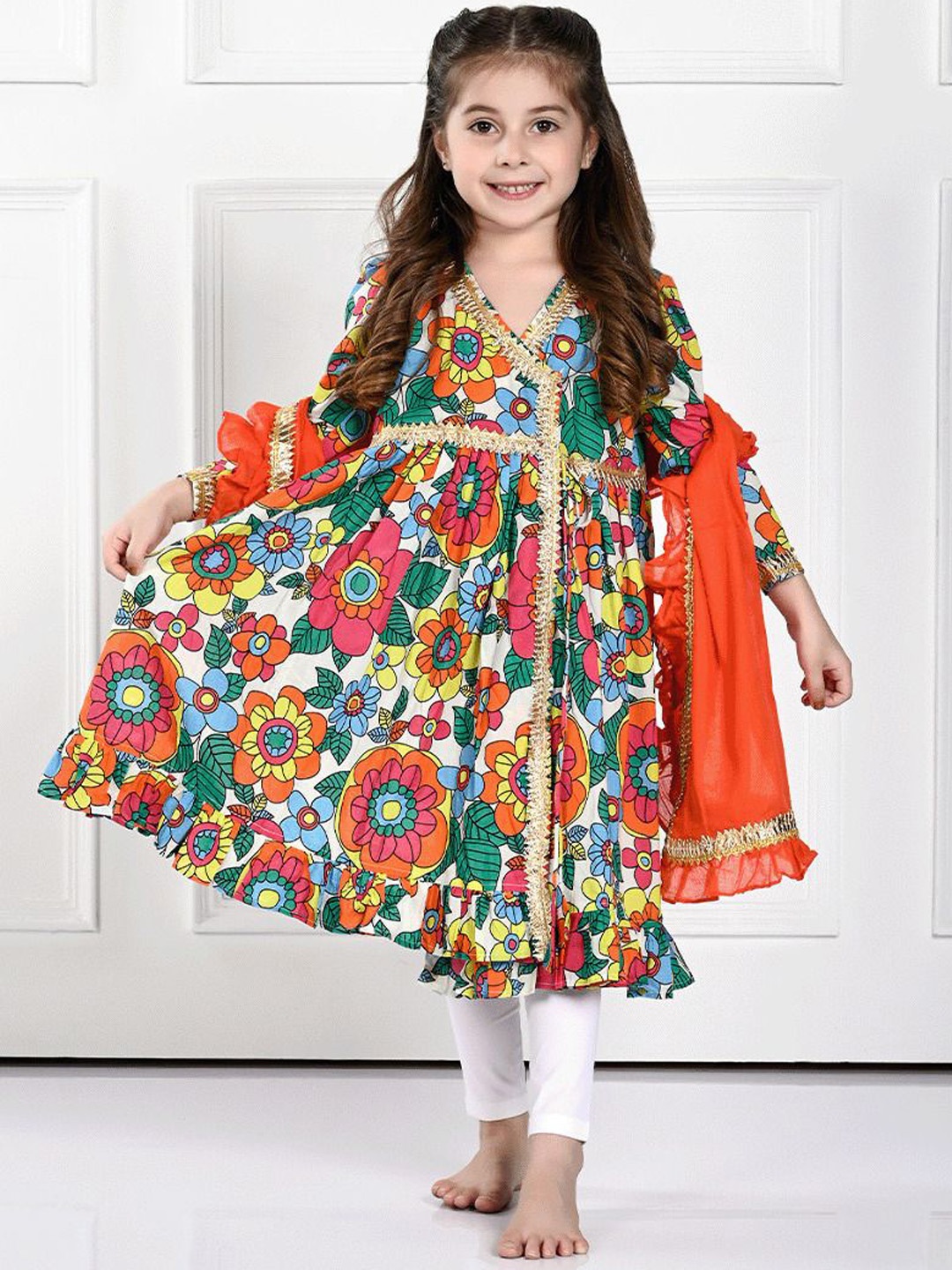 THE PONY & PEONY CO. Girls Floral Printed Gotta Patti Anarkali Kurta With Dupatta, Orange
THE PONY & PEONY CO. Girls Floral Printed Gotta Patti Anarkali Kurta With Dupatta, Orange
