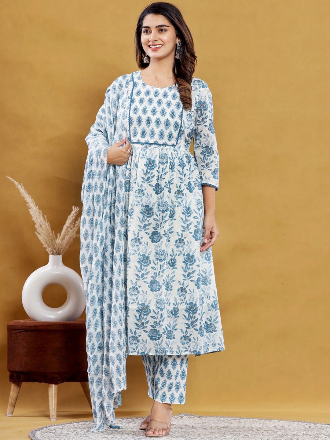 JAIPUR ETHNIC Floral Printed Pure Cotton A-Line Kurta with Trousers & Dupatta, Blue
JAIPUR ETHNIC Floral Printed Pure Cotton A-Line Kurta with Trousers & Dupatta, Blue