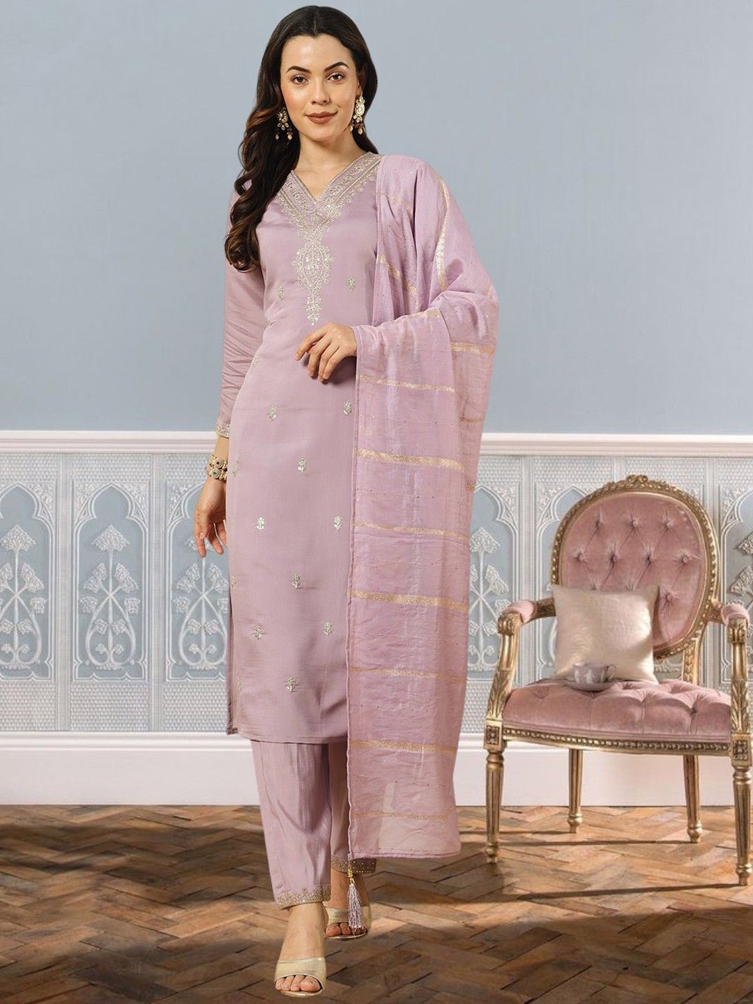 BHUMIKA CREATION Floral Embroidered Raw Silk Straight Kurta with Trousers & Dupatta, Lavender
BHUMIKA CREATION Floral Embroidered Raw Silk Straight Kurta with Trousers & Dupatta, Lavender