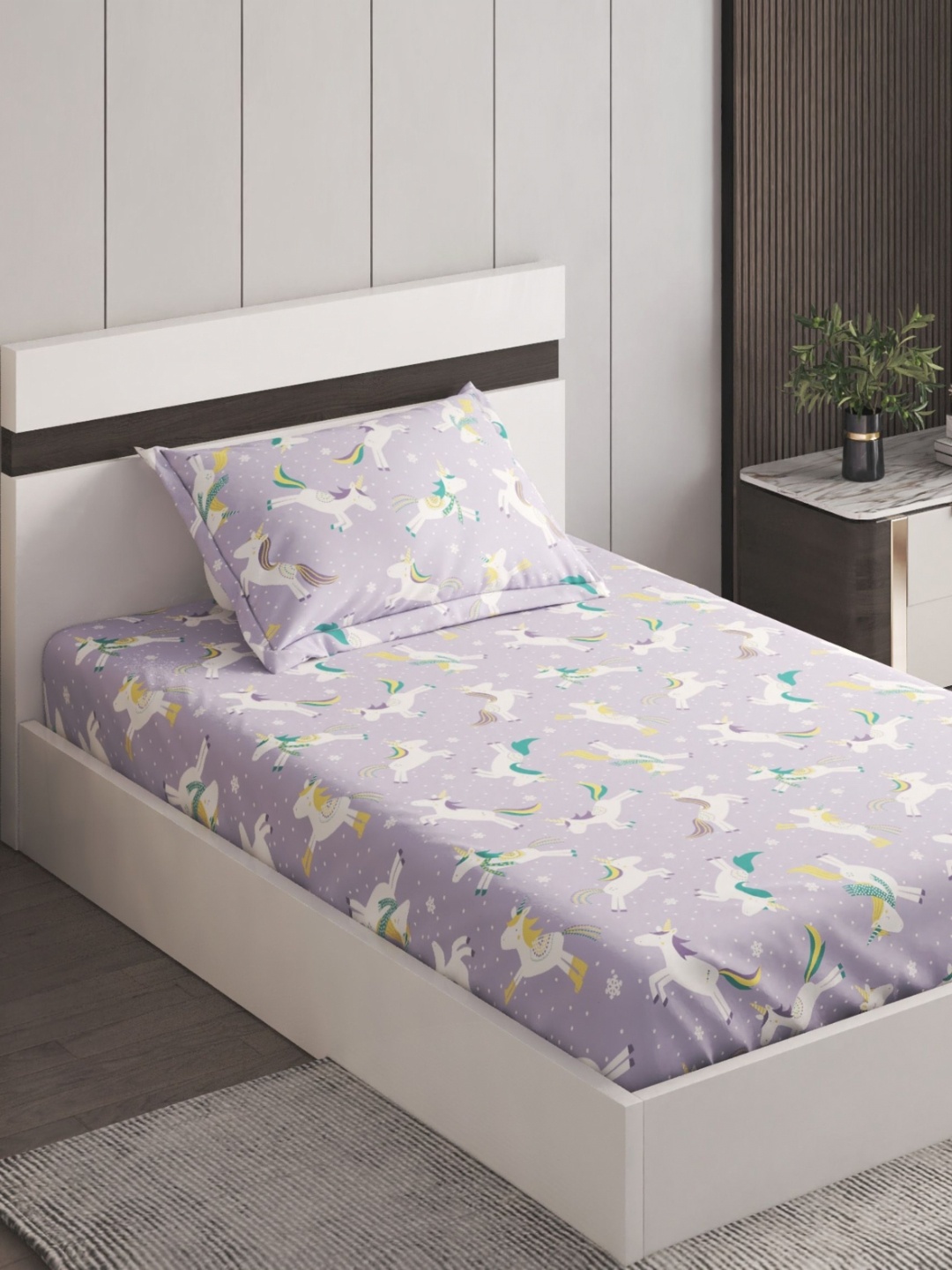 Home Centre Slate Purple & White Printed Cotton 150 TC Single Bedsheet With Pillow Cover
Home Centre Slate Purple & White Printed Cotton 150 TC Single Bedsheet With Pillow Cover