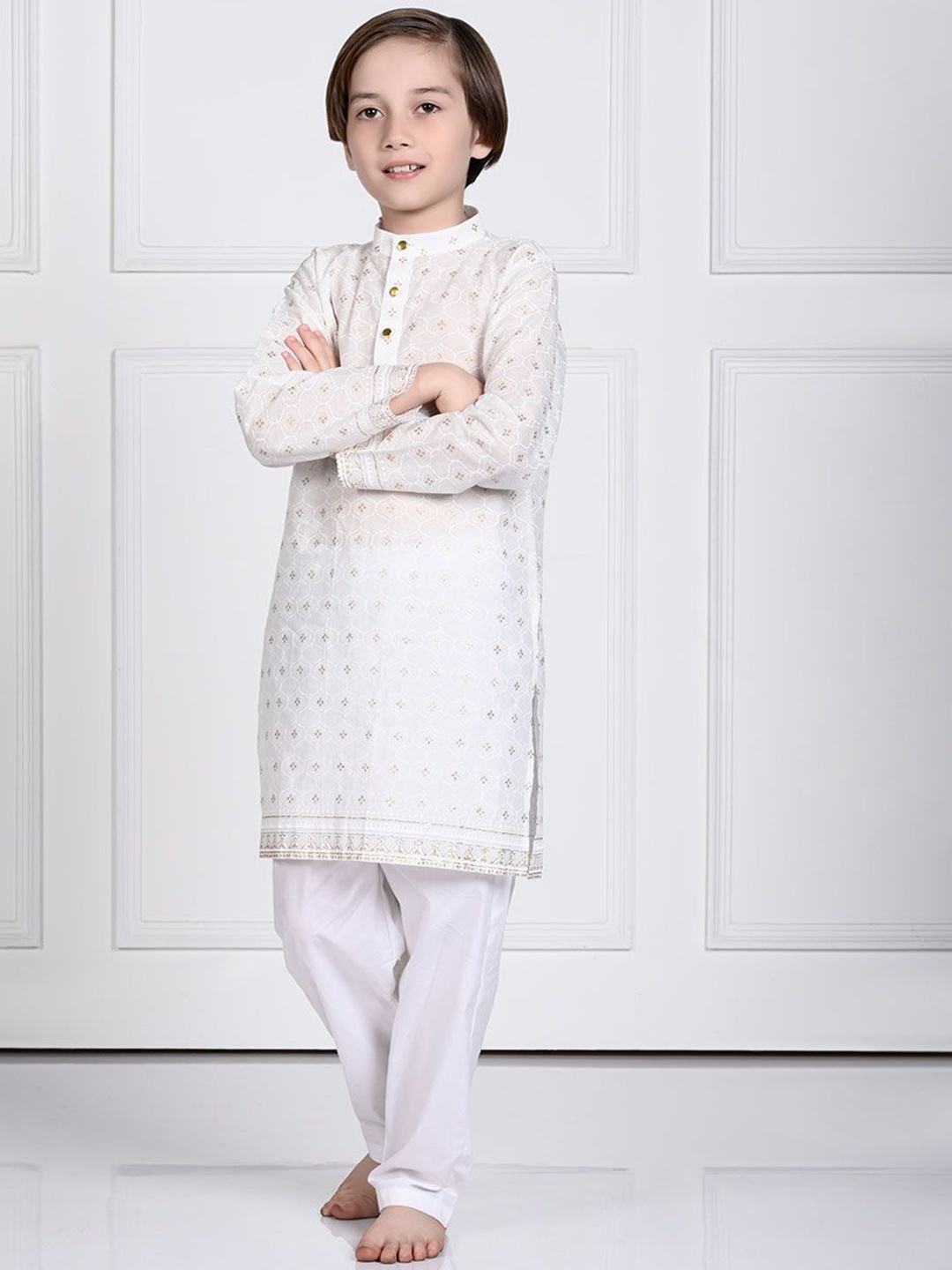 THE PONY & PEONY CO. Boys Ethnic Motifs Printed Zari Mandarin Collar Kurta with Pyjamas, White
THE PONY & PEONY CO. Boys Ethnic Motifs Printed Zari Mandarin Collar Kurta with Pyjamas, White