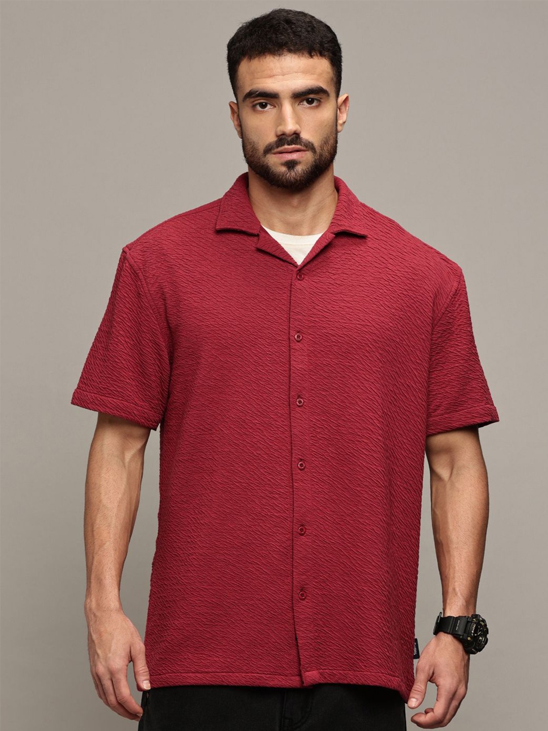 The Roadster Lifestyle Co. Men Relaxed Cuban Collar Self Design Oversized Casual Shirt, Maroon
The Roadster Lifestyle Co. Men Relaxed Cuban Collar Self Design Oversized Casual Shirt, Maroon