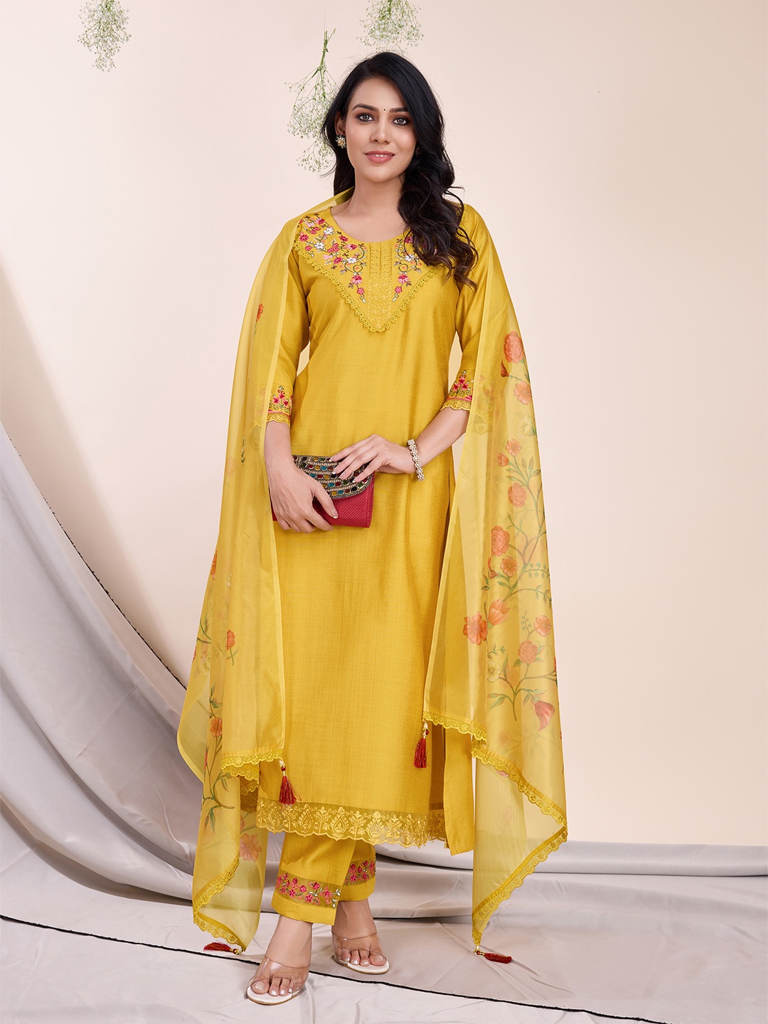 MOJILAA Floral Yoke Design Thread Work Straight Kurta with Trousers & Dupatta, Yellow
MOJILAA Floral Yoke Design Thread Work Straight Kurta with Trousers & Dupatta, Yellow