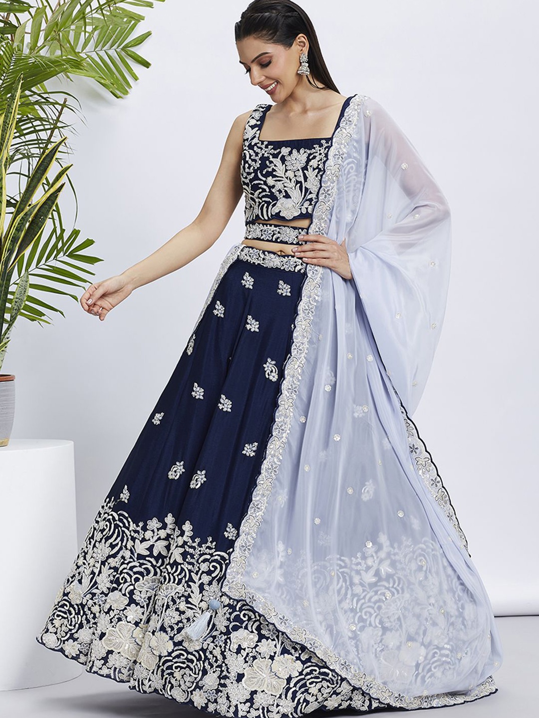 panchhi Embroidered Sequinned Semi-Stitched Lehenga & Unstitched Blouse With Dupatta, Navy blue
panchhi Embroidered Sequinned Semi-Stitched Lehenga & Unstitched Blouse With Dupatta, Navy blue