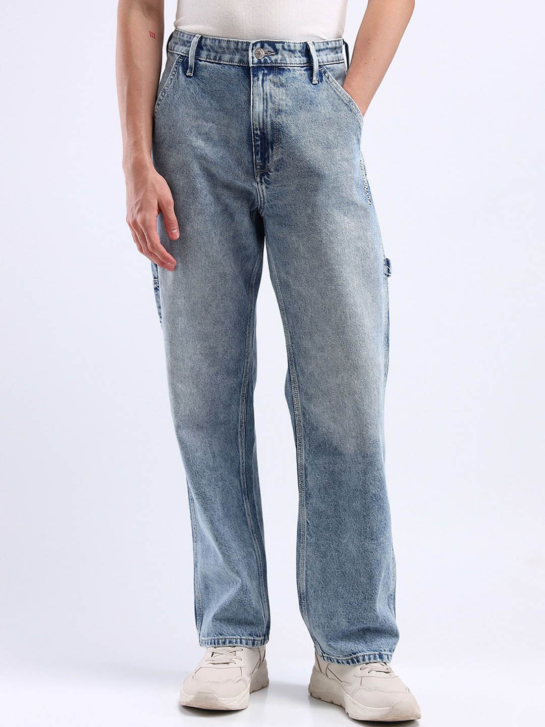Flying Machine Men Pure Cotton High-Rise Low Distress Heavy Fade Stretchable Jeans, Blue
Flying Machine Men Pure Cotton High-Rise Low Distress Heavy Fade Stretchable Jeans, Blue