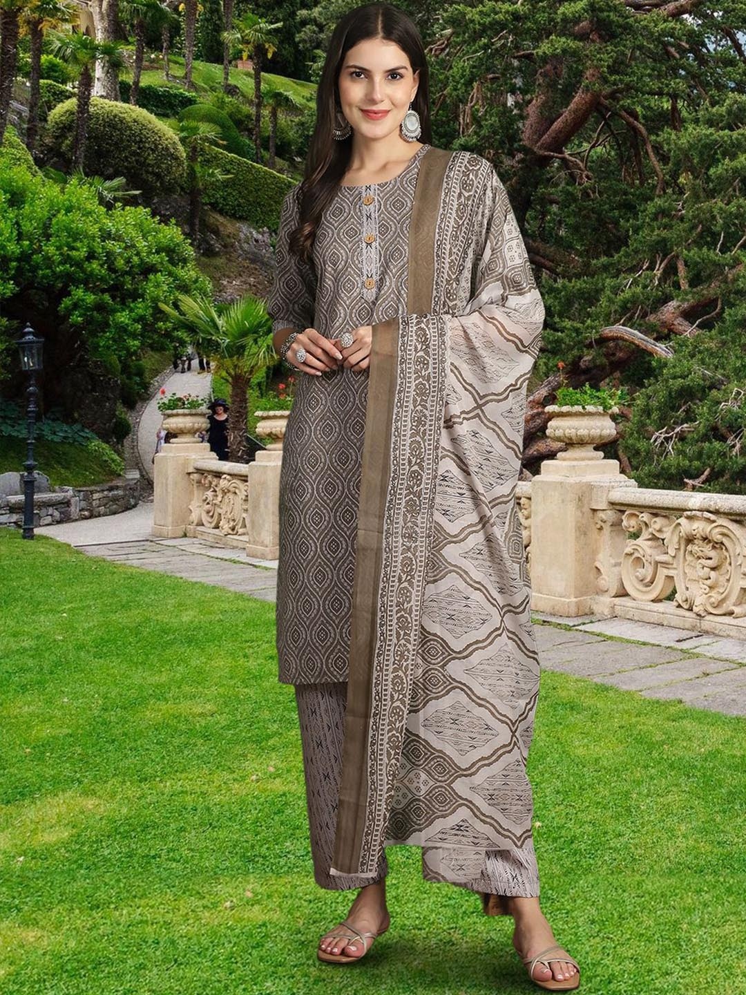 7Threads Floral Printed Pure Cotton Straight Kurta With Trouser & Dupatta, Grey melange
7Threads Floral Printed Pure Cotton Straight Kurta With Trouser & Dupatta, Grey melange