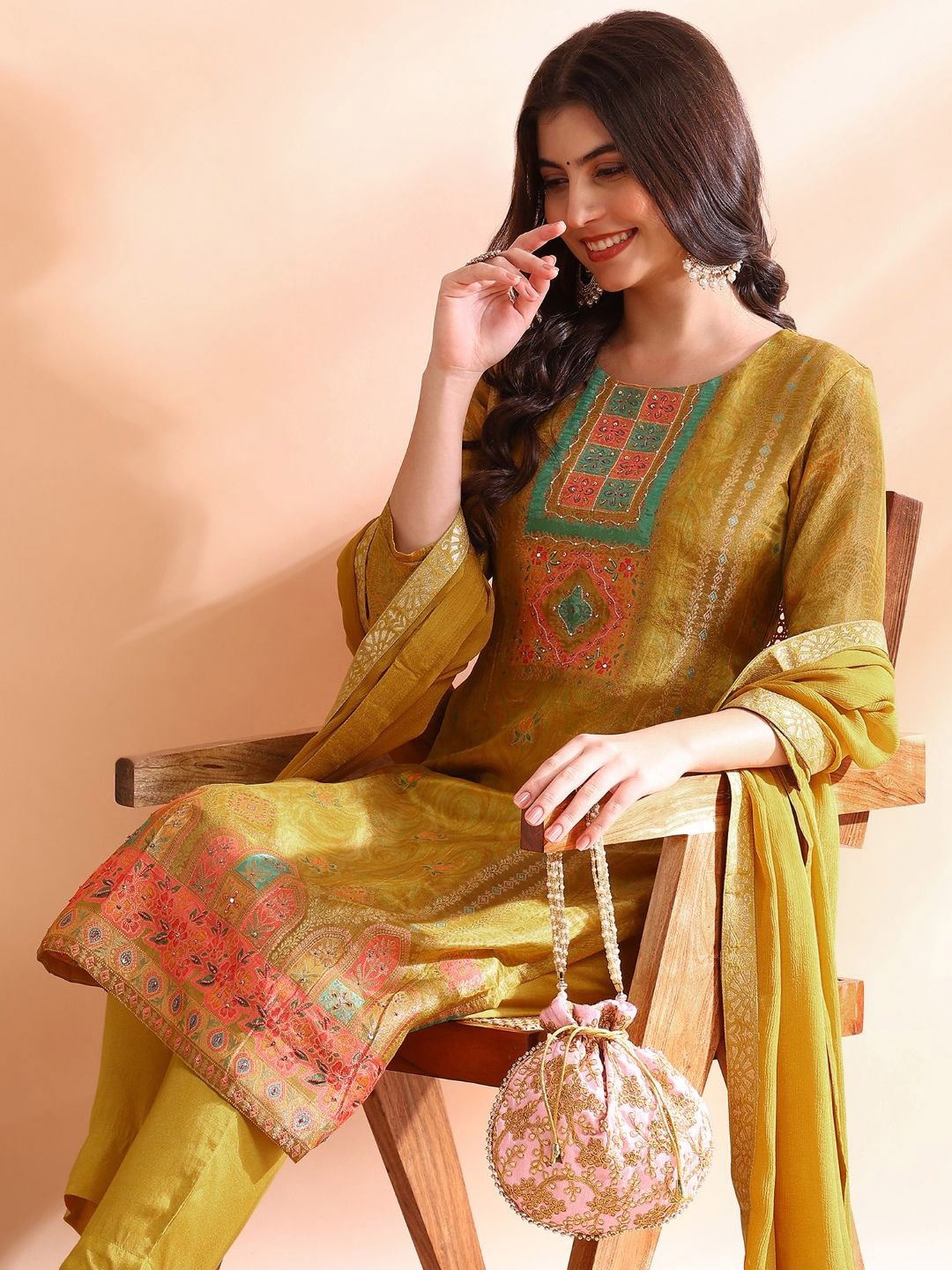 AHIKA Ethnic Motifs Woven Design Sequinned Straight Kurta With Trousers & Dupatta, Mustard
AHIKA Ethnic Motifs Woven Design Sequinned Straight Kurta With Trousers & Dupatta, Mustard