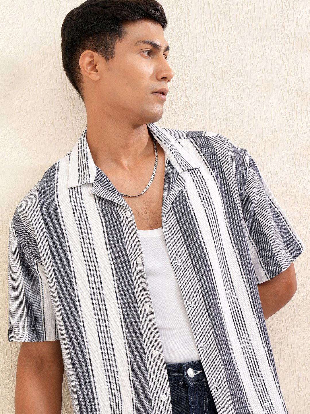 LOCOMOTIVE Men Cuban Collar Vertical Striped Cotton Relaxed Fit Casual Shirt, Off white
LOCOMOTIVE Men Cuban Collar Vertical Striped Cotton Relaxed Fit Casual Shirt, Off white