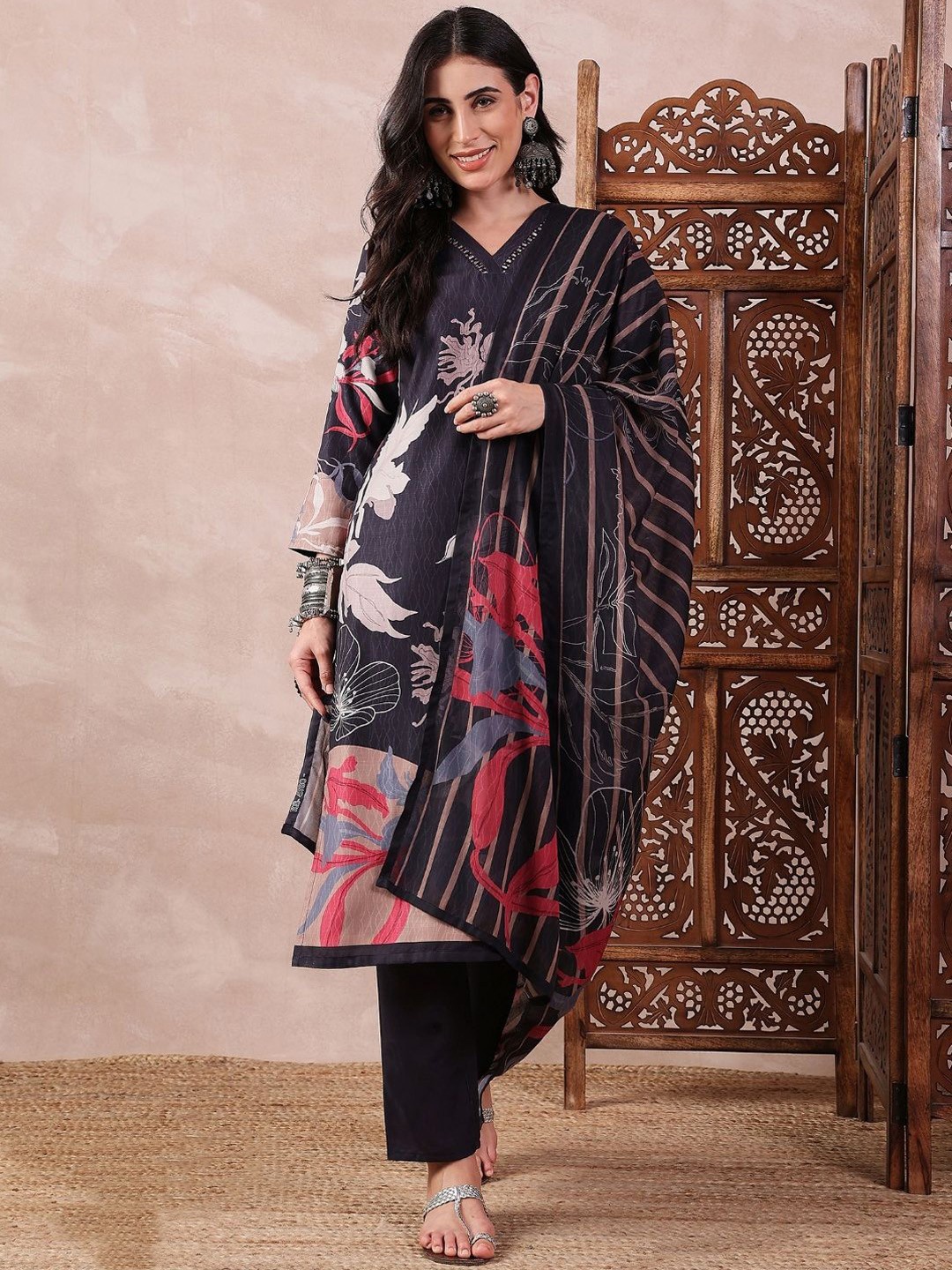 KALINI Floral Printed V-Neck Mirror Work Straight Kurta With Trousers & Dupatta, Black
KALINI Floral Printed V-Neck Mirror Work Straight Kurta With Trousers & Dupatta, Black