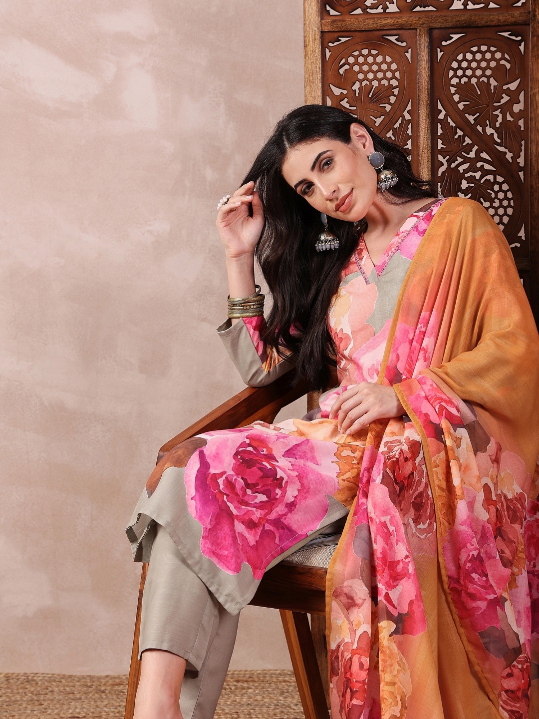 KALINI Floral Printed Mirror Work V-Neck Straight Kurta With Trouser And Dupatta, Olive
KALINI Floral Printed Mirror Work V-Neck Straight Kurta With Trouser And Dupatta, Olive