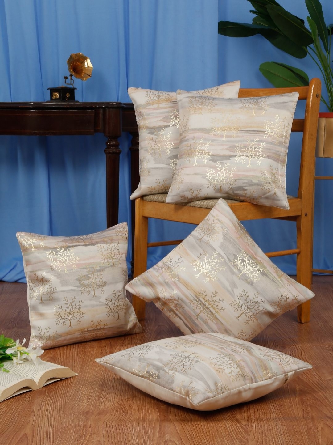 DREAM WEAVERZ Beige & Gold-Toned 5 Pieces Abstract Printed Velvet Square Cushion Covers
DREAM WEAVERZ Beige & Gold-Toned 5 Pieces Abstract Printed Velvet Square Cushion Covers