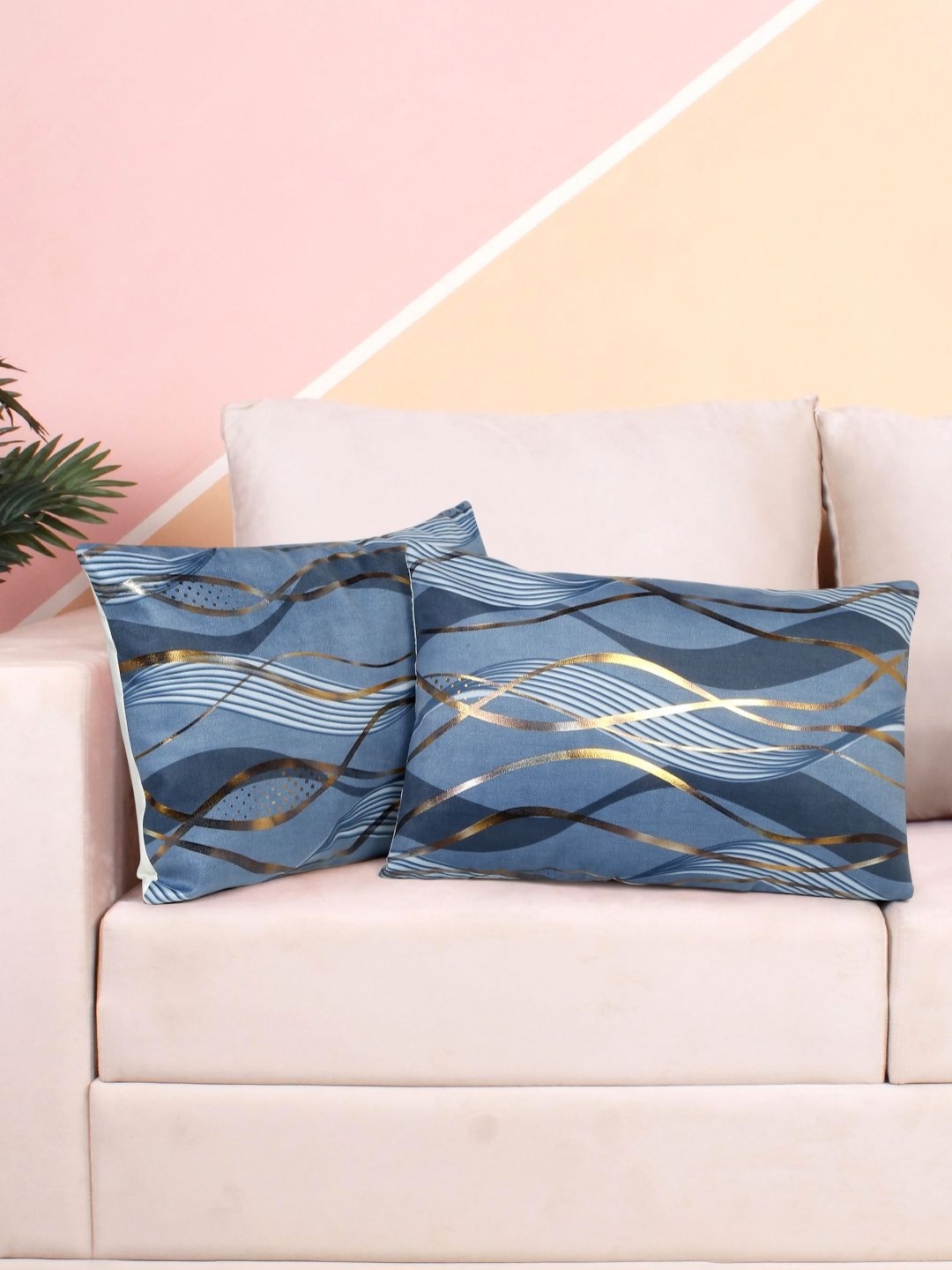 DREAM WEAVERZ Blue 2Pcs Printed & Embroidered Gold Toned Foil Velvet Cushion Covers
DREAM WEAVERZ Blue 2Pcs Printed & Embroidered Gold Toned Foil Velvet Cushion Covers
