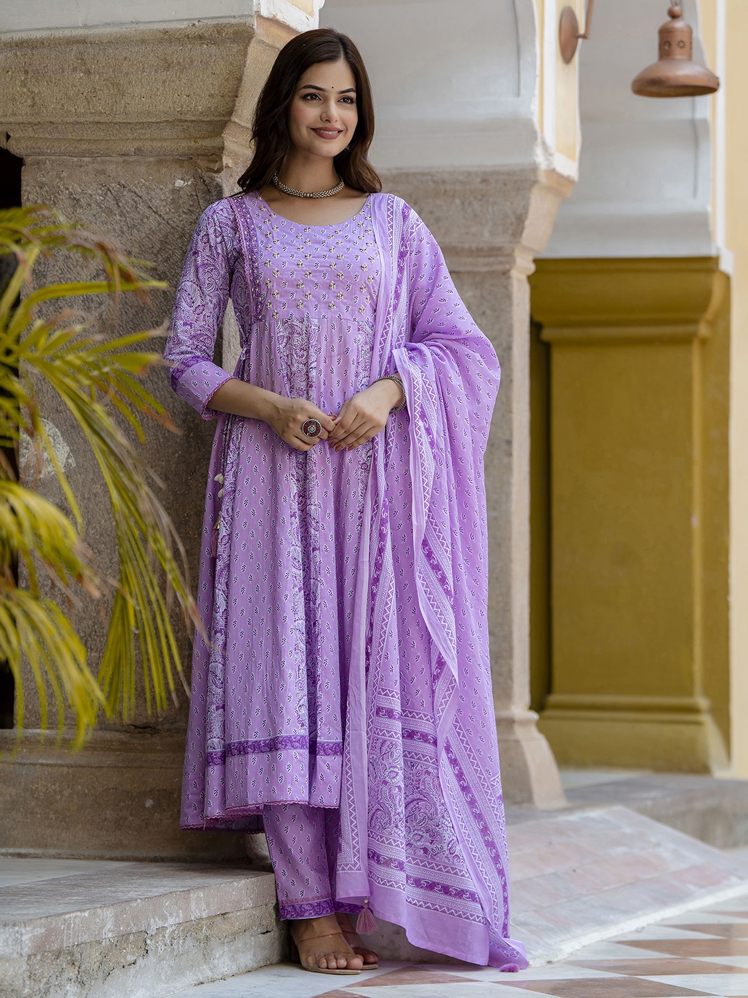 Anouk Floral Printed Panelled Aari Work Pure Cotton Anarkali Kurta With Trousers & Dupatta, Purple
Anouk Floral Printed Panelled Aari Work Pure Cotton Anarkali Kurta With Trousers & Dupatta, Purple