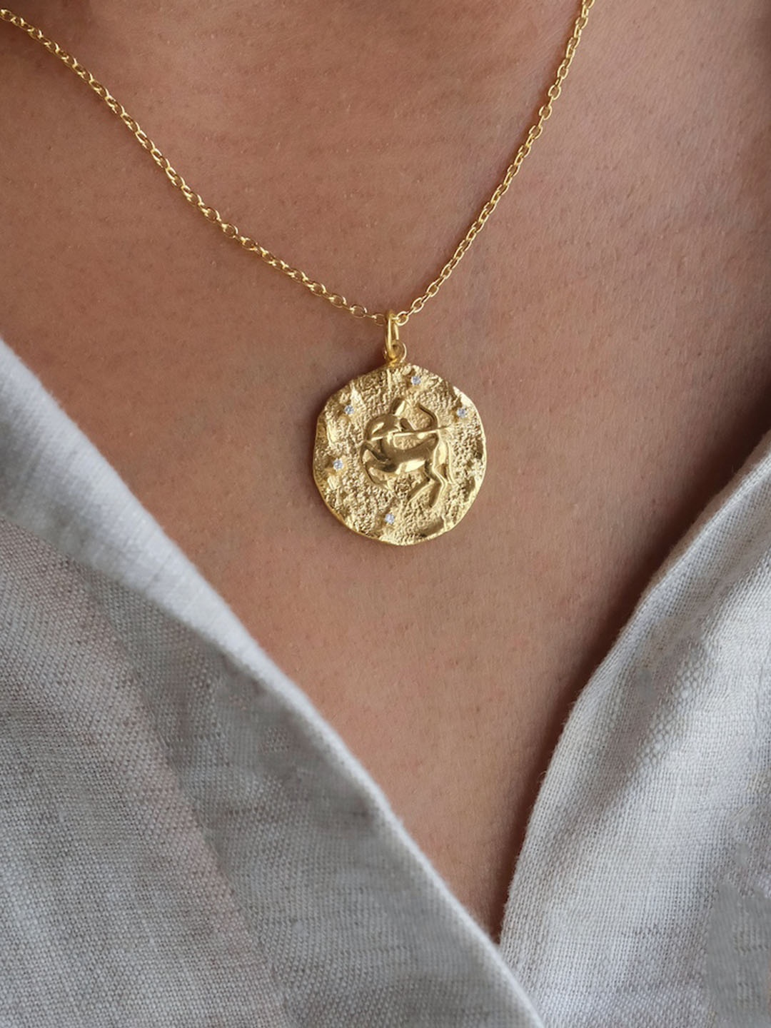 Anushka Jain Jewellery 925 Sterling Silver Gold-Plated CZ Studded Sagittarius Pendant
Anushka Jain Jewellery 925 Sterling Silver Gold-Plated CZ Studded Sagittarius Pendant