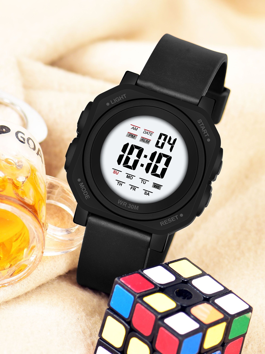 Franktime Unisex Brass Printed Dial & Straps Digital Automatic Watch FT-0041 BKG, Black
Franktime Unisex Brass Printed Dial & Straps Digital Automatic Watch FT-0041 BKG, Black