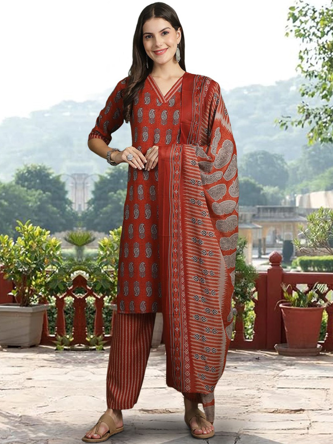 Ethnic basket Ethnic Motifs Printed Pure Cotton Straight Kurta & Trousers With Dupatta, Red
Ethnic basket Ethnic Motifs Printed Pure Cotton Straight Kurta & Trousers With Dupatta, Red