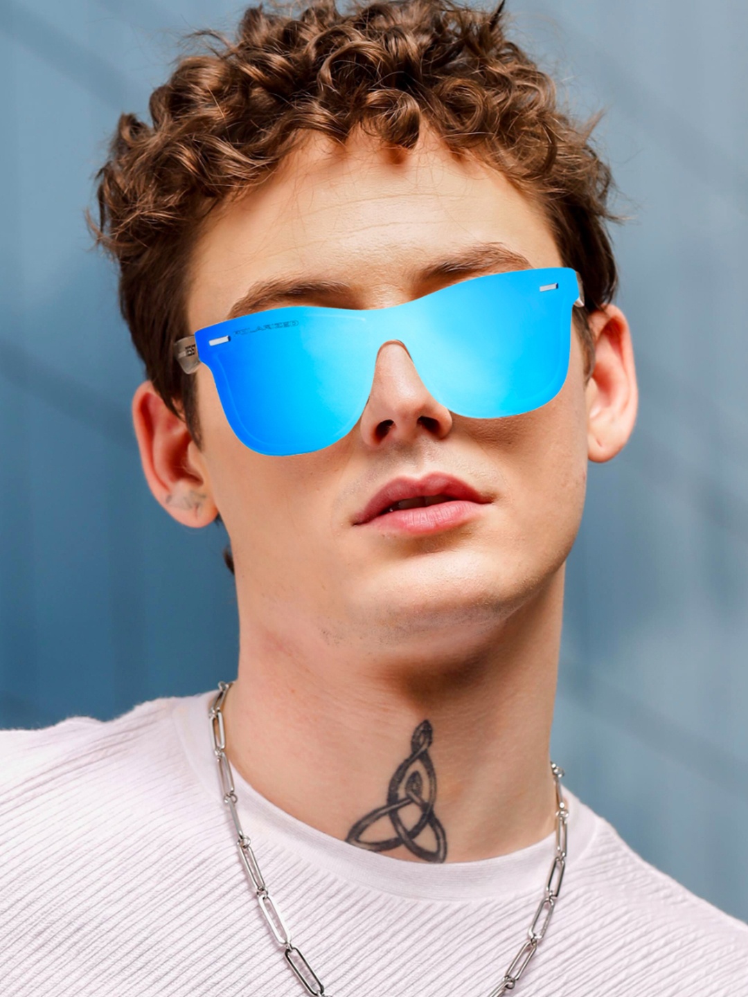 RESIST EYEWEAR Unisex Wayfarer Sunglasses with Polarised and UV Protected Lens, Turquoise blue
RESIST EYEWEAR Unisex Wayfarer Sunglasses with Polarised and UV Protected Lens, Turquoise blue