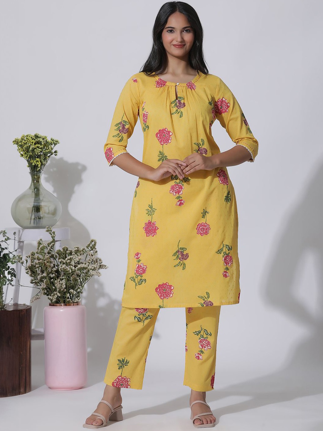W Floral Printed Keyhole Neck Regular Thread Work Pure Cotton Kurta With Trousers, Yellow
W Floral Printed Keyhole Neck Regular Thread Work Pure Cotton Kurta With Trousers, Yellow