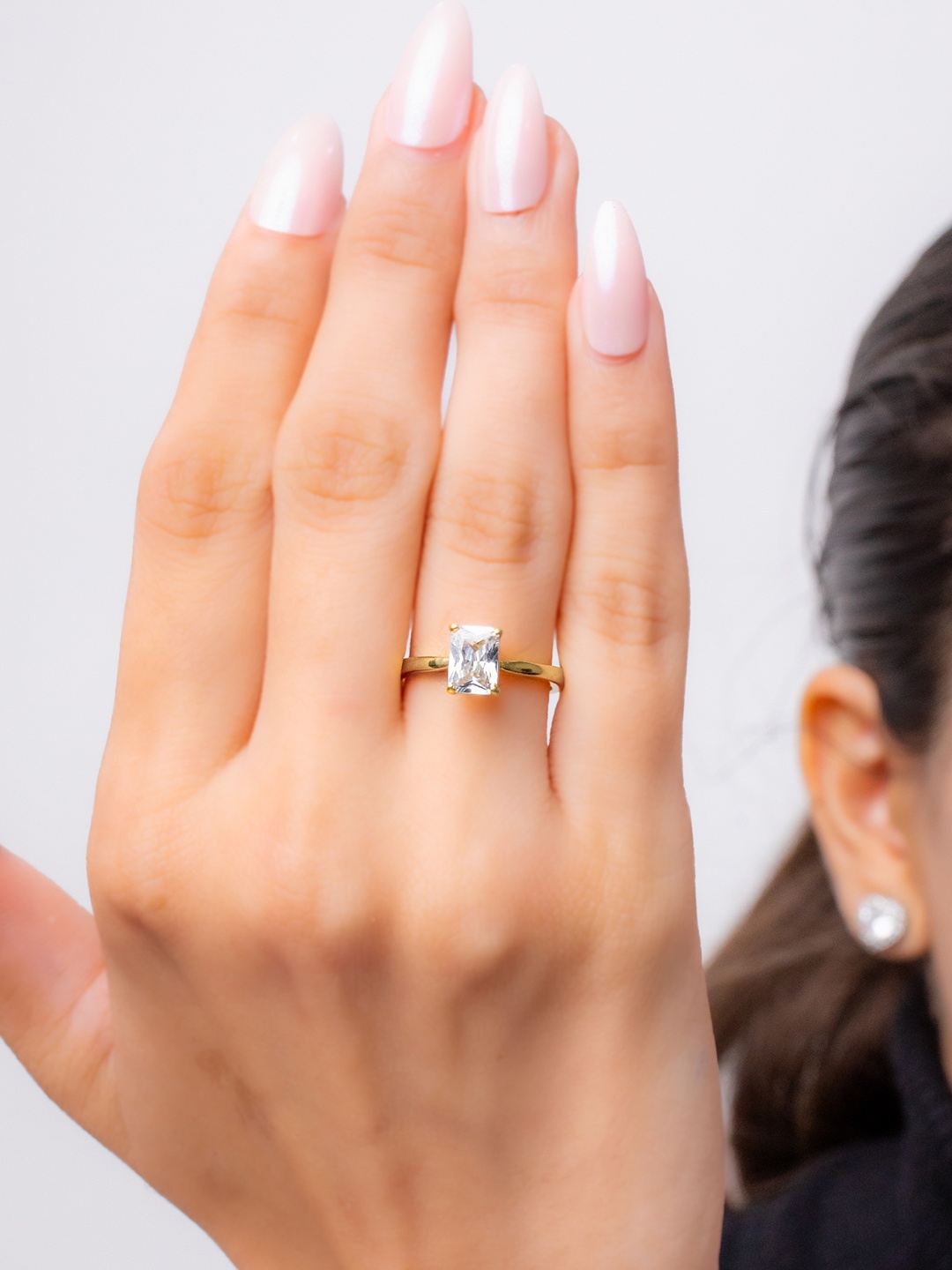 Mabel 925 Sterling Silver 18KT Gold Plated Emerald Cut Solitaire Adjustable Finger Ring
Mabel 925 Sterling Silver 18KT Gold Plated Emerald Cut Solitaire Adjustable Finger Ring