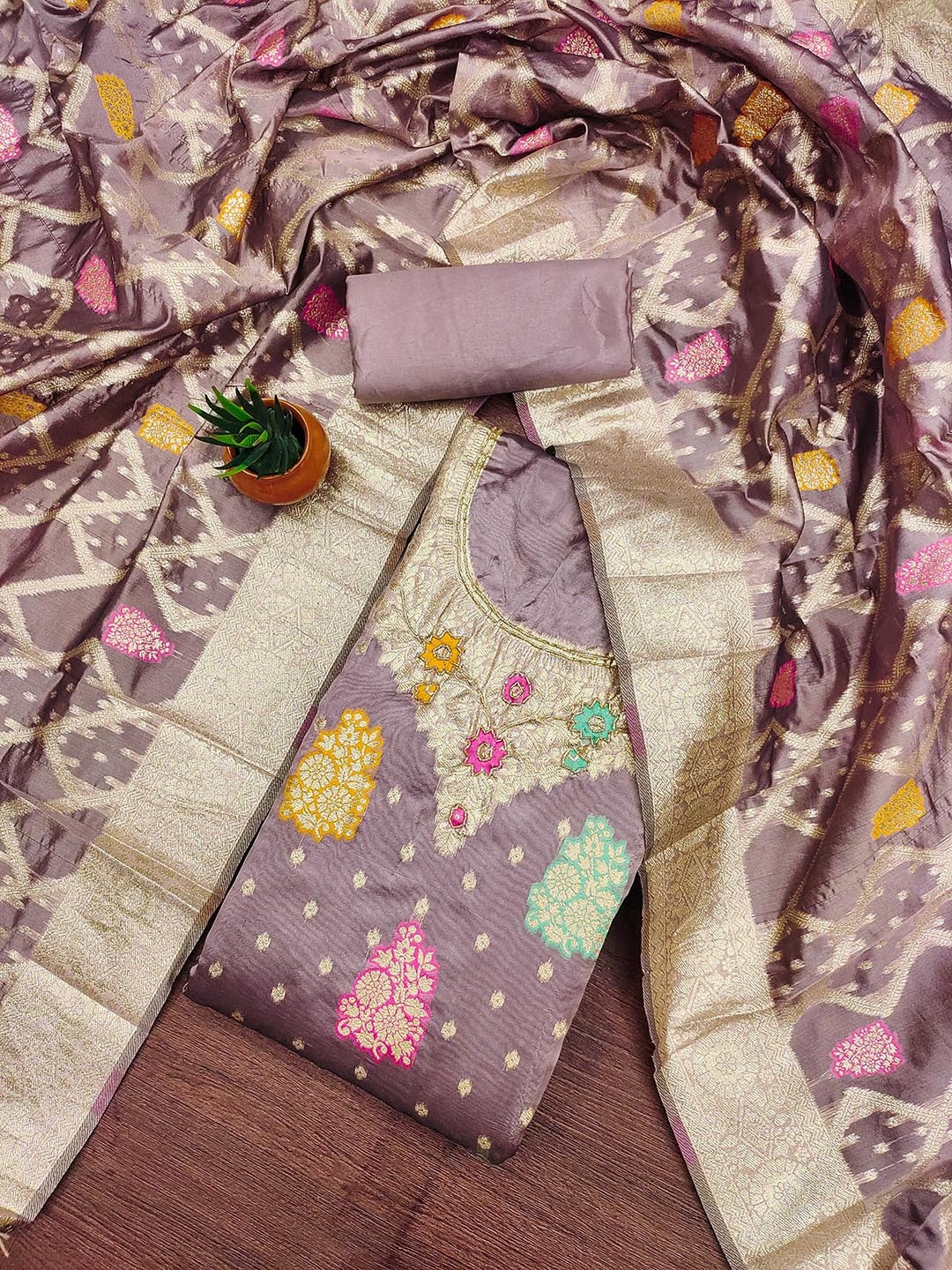 KALINI Floral Woven Design Beads and Stones Unstitched Dress Material, Lavender
KALINI Floral Woven Design Beads and Stones Unstitched Dress Material, Lavender