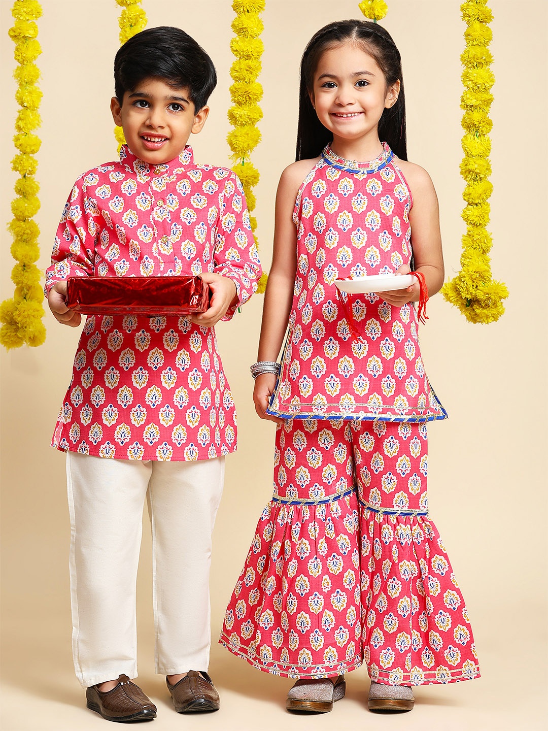 Cutiekins Girls Floral Printed Gotta Patti Cotton Kurta with Sharara & Dupatta, Pink
Cutiekins Girls Floral Printed Gotta Patti Cotton Kurta with Sharara & Dupatta, Pink