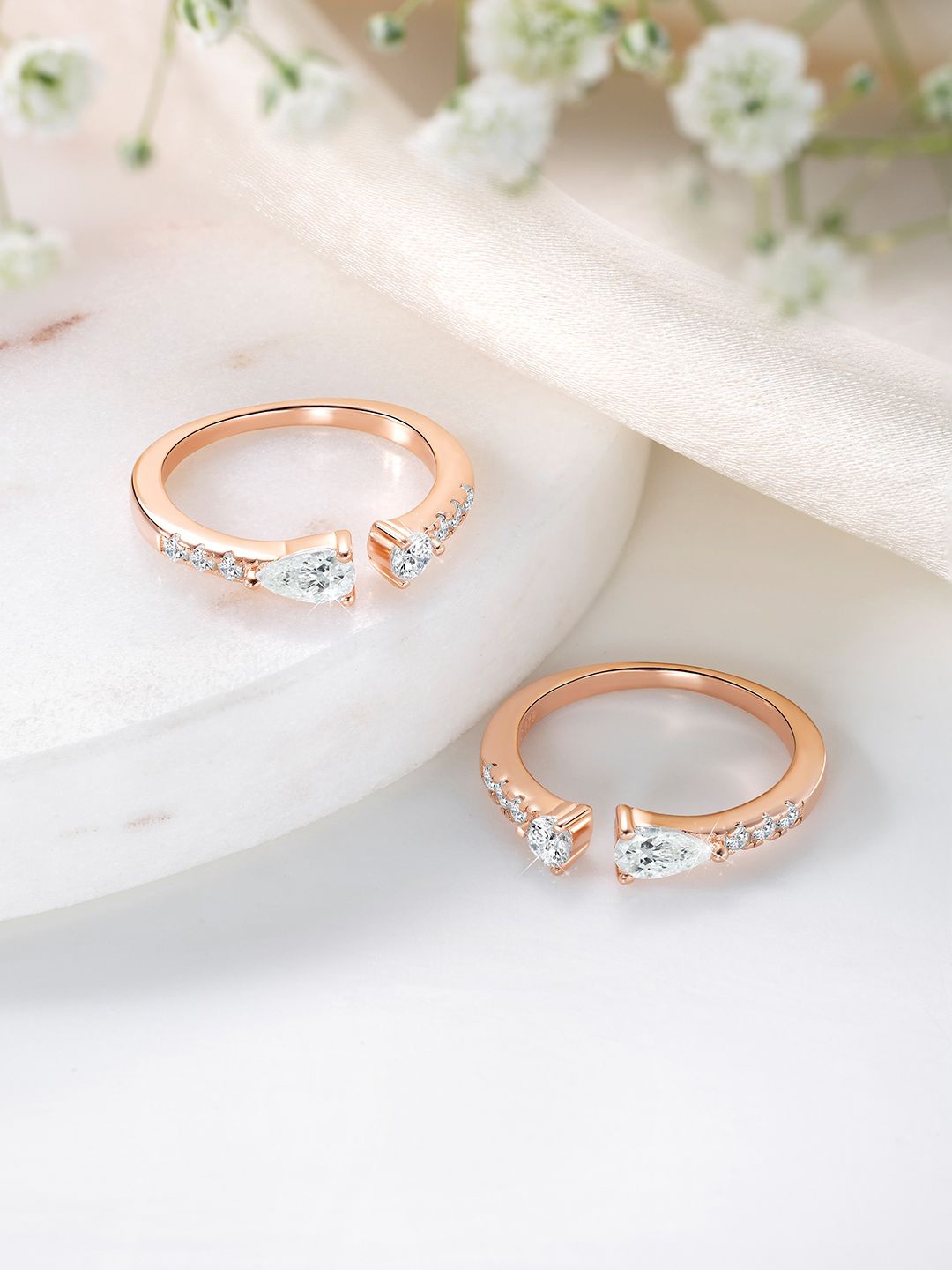 Silvora by Peora 925 Sterling Silver Rose Gold Plated Cubic Zirconia Adjustable Toe Ring
Silvora by Peora 925 Sterling Silver Rose Gold Plated Cubic Zirconia Adjustable Toe Ring