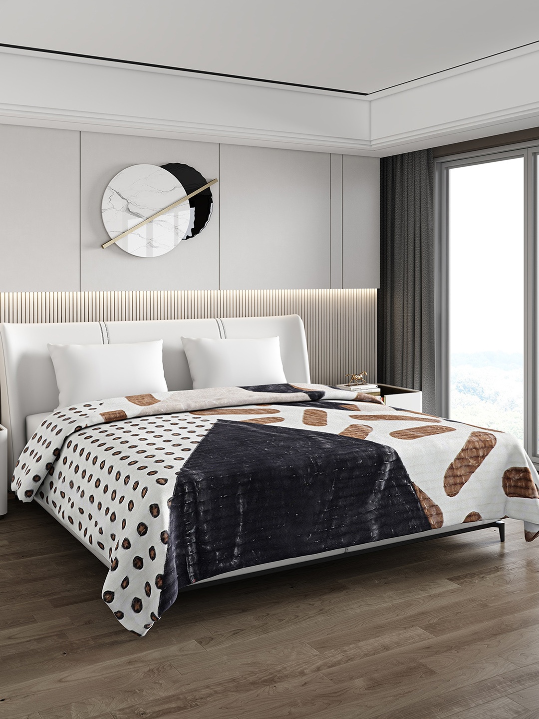 Monte Carlo White & Brown Geometric Printed 900 GSM Heavy Winter Double Bed Blanket
Monte Carlo White & Brown Geometric Printed 900 GSM Heavy Winter Double Bed Blanket