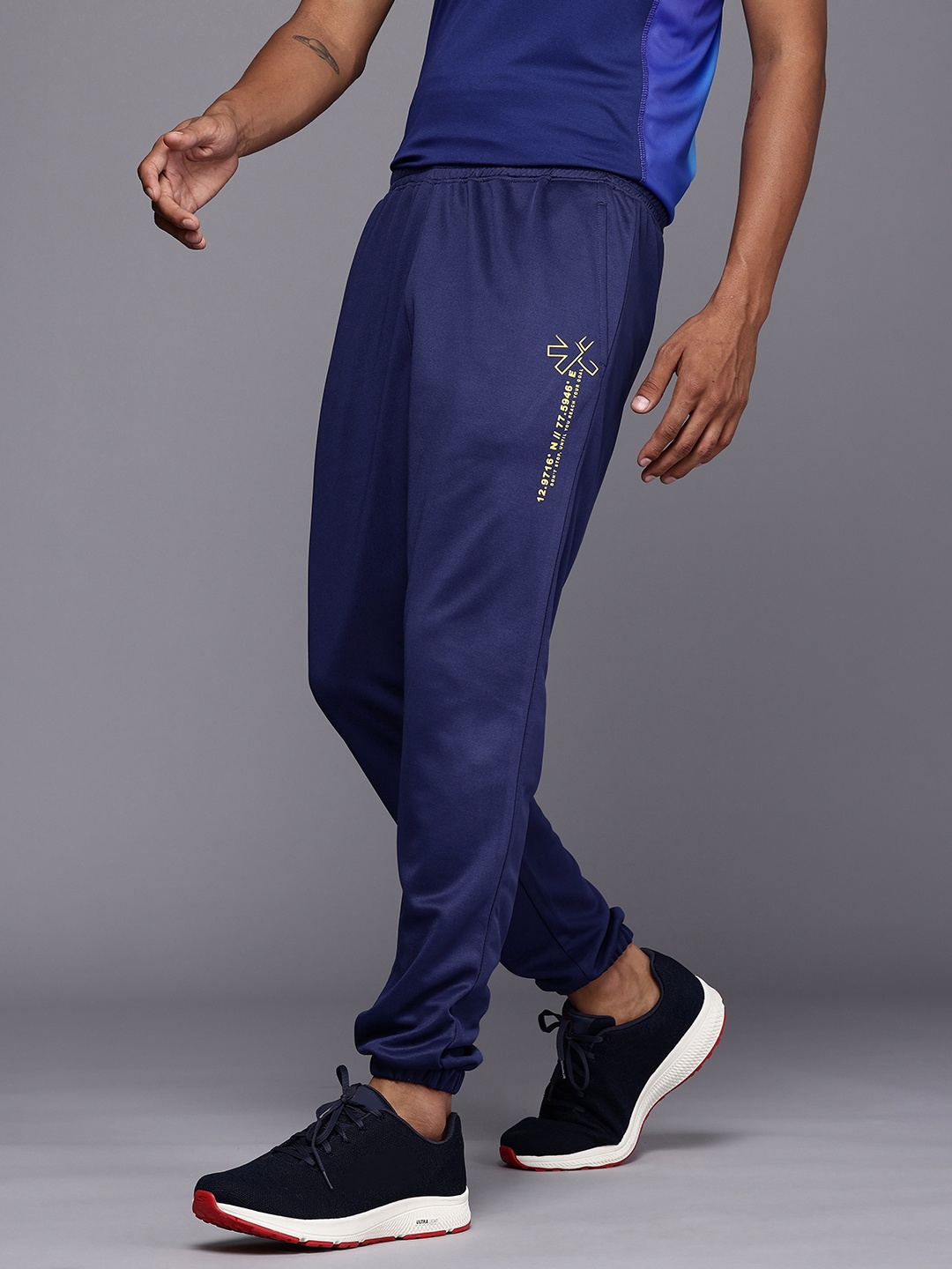 HRX by Hrithik Roshan Men Run On Clouds Trailtrackers Rapid-Dry Running Joggers, Blue
HRX by Hrithik Roshan Men Run On Clouds Trailtrackers Rapid-Dry Running Joggers, Blue