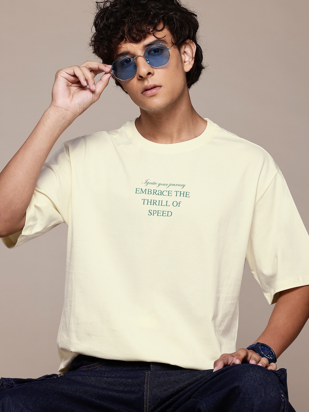 The Roadster Lifestyle Co. Typography Printed Drop-Shoulder Sleeves Pure Cotton T-shirt, Cream
The Roadster Lifestyle Co. Typography Printed Drop-Shoulder Sleeves Pure Cotton T-shirt, Cream
