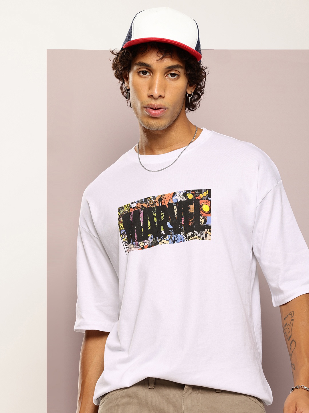Kook N Keech Men Marvel Printed Drop-Shoulder Sleeves Oversized Pure Cotton T-shirt, White
Kook N Keech Men Marvel Printed Drop-Shoulder Sleeves Oversized Pure Cotton T-shirt, White