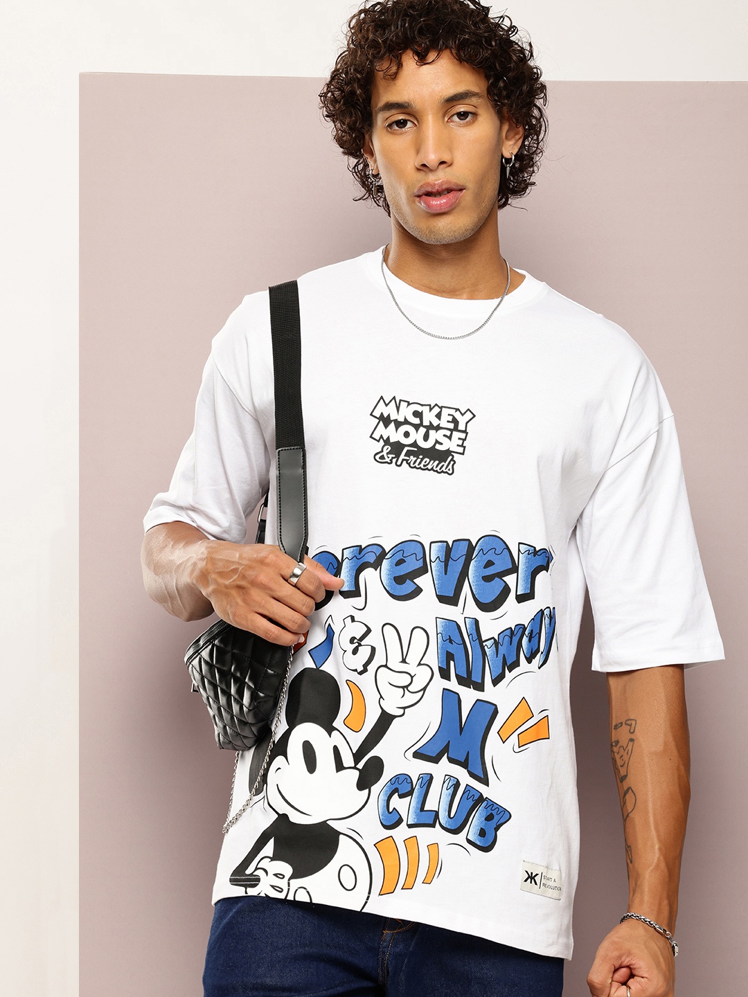 Kook N Keech Men Mickey Mouse Printed Drop-Shoulder Sleeves Oversized Pure Cotton T-shirt, White
Kook N Keech Men Mickey Mouse Printed Drop-Shoulder Sleeves Oversized Pure Cotton T-shirt, White