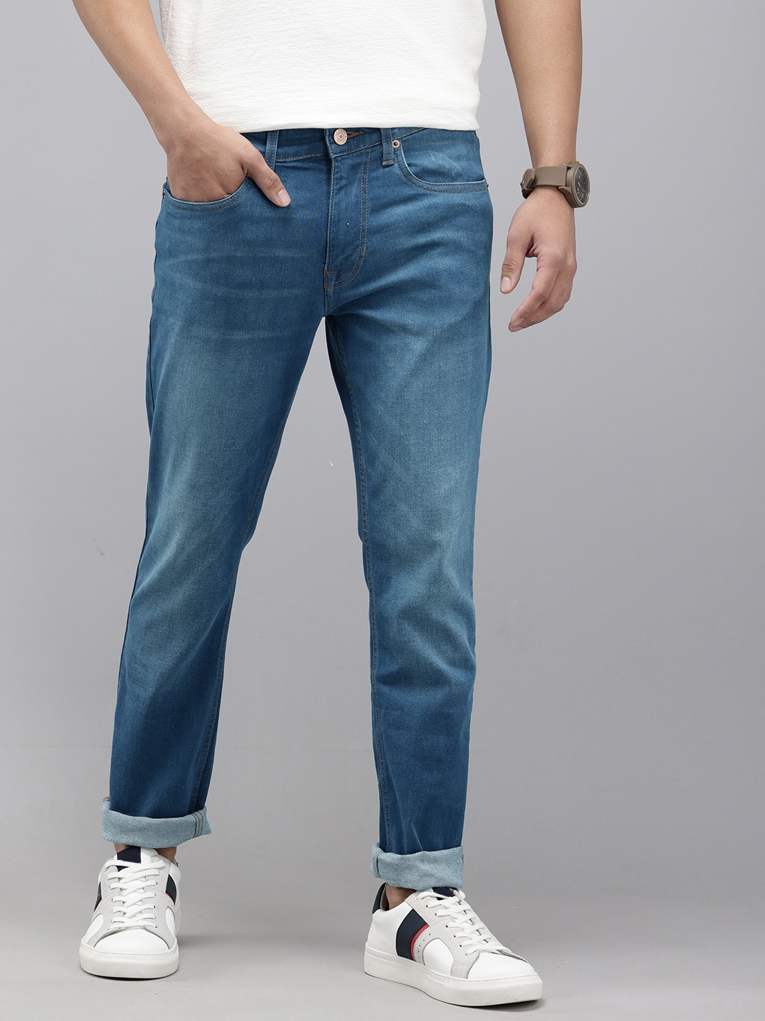 U.S. Polo Assn. Denim Co. Men Brandon Slim Tapered Fit Light Fade Stretchable Jeans, Blue
U.S. Polo Assn. Denim Co. Men Brandon Slim Tapered Fit Light Fade Stretchable Jeans, Blue