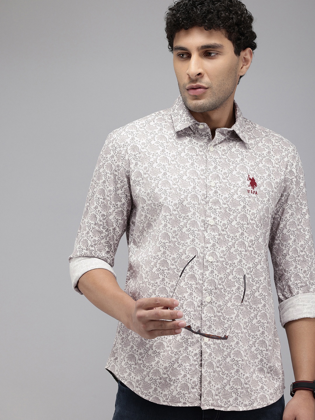 U.S. Polo Assn. Denim Co. Pure Cotton Slim Fit Tropical Printed Casual Shirt, Off white
U.S. Polo Assn. Denim Co. Pure Cotton Slim Fit Tropical Printed Casual Shirt, Off white