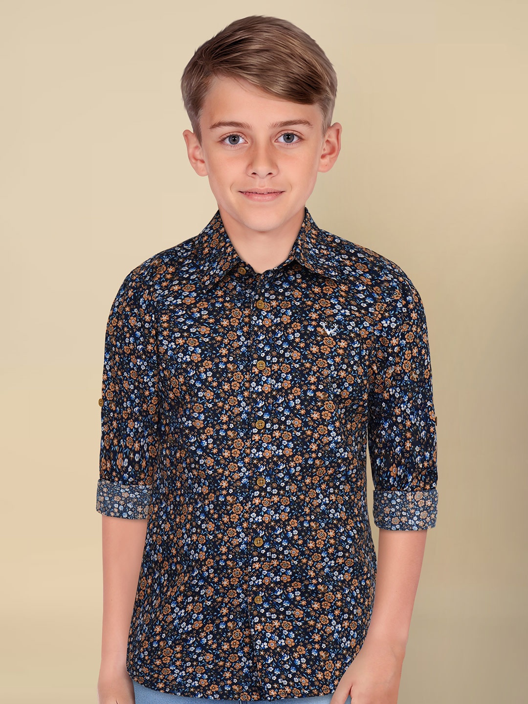 Allen Solly Junior Boys Spread Collar Floral Printed Cotton Slim Fit Casual Shirt, Navy blue
Allen Solly Junior Boys Spread Collar Floral Printed Cotton Slim Fit Casual Shirt, Navy blue