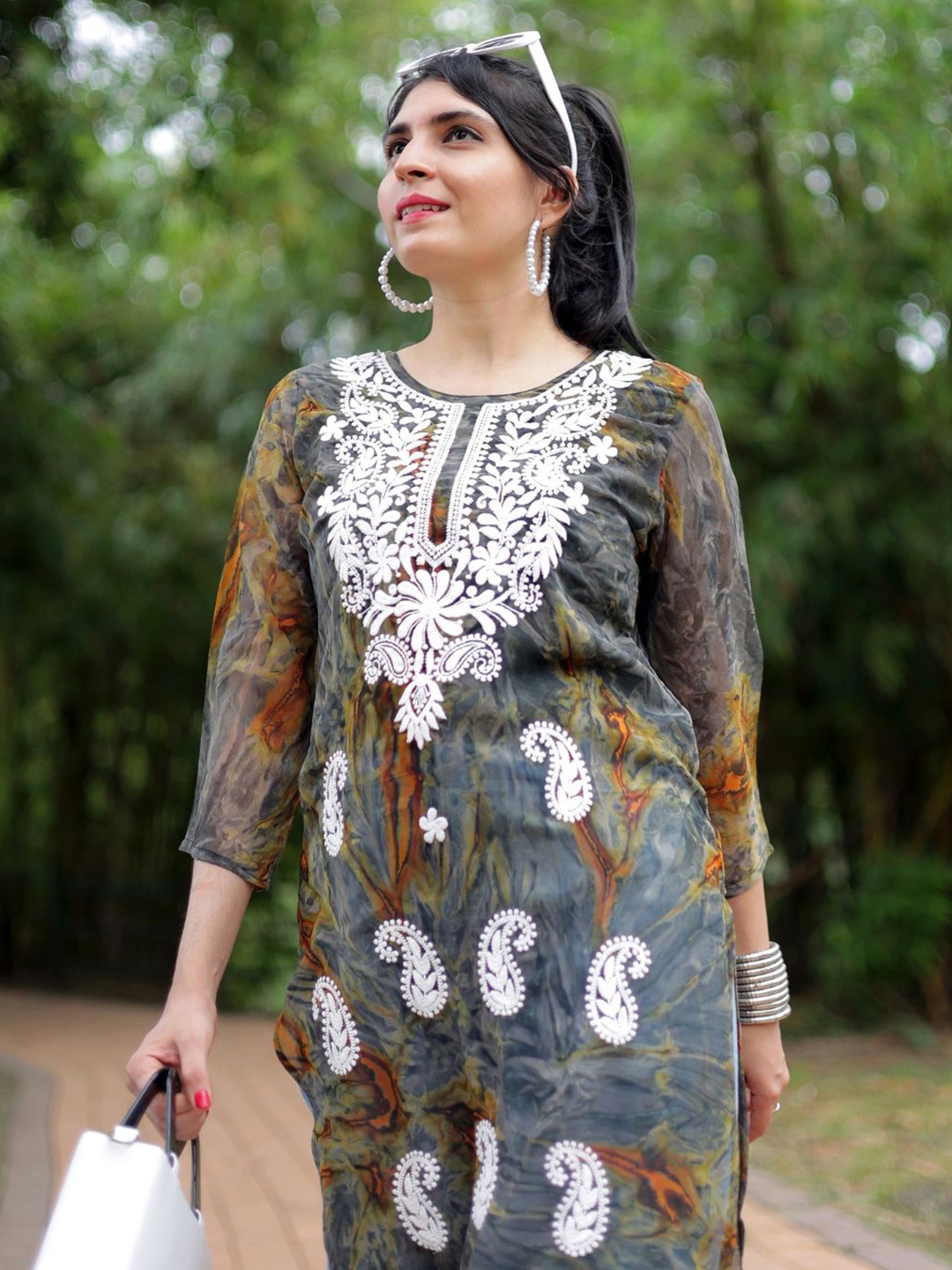 KALINI Ethnic Motifs Thread Work Chikankari Embroidery Georgette Straight Kurta, Green
KALINI Ethnic Motifs Thread Work Chikankari Embroidery Georgette Straight Kurta, Green